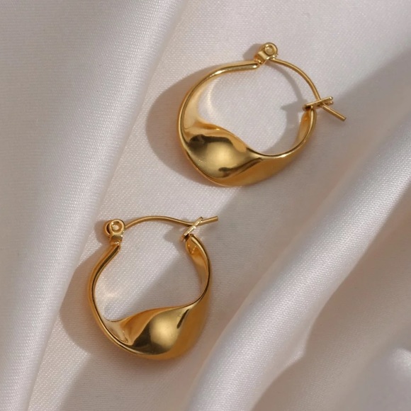 New 18K Gold Vintage Irregular Hoop Earrings, wonderful Earrings, wow Earrings - Picture 3 of 6